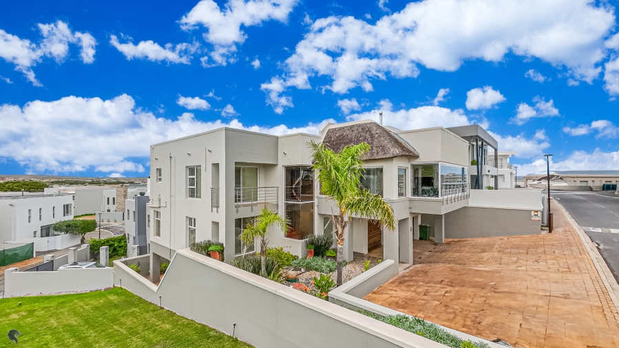 5 Bedroom Property for Sale in Waterfront Western Cape